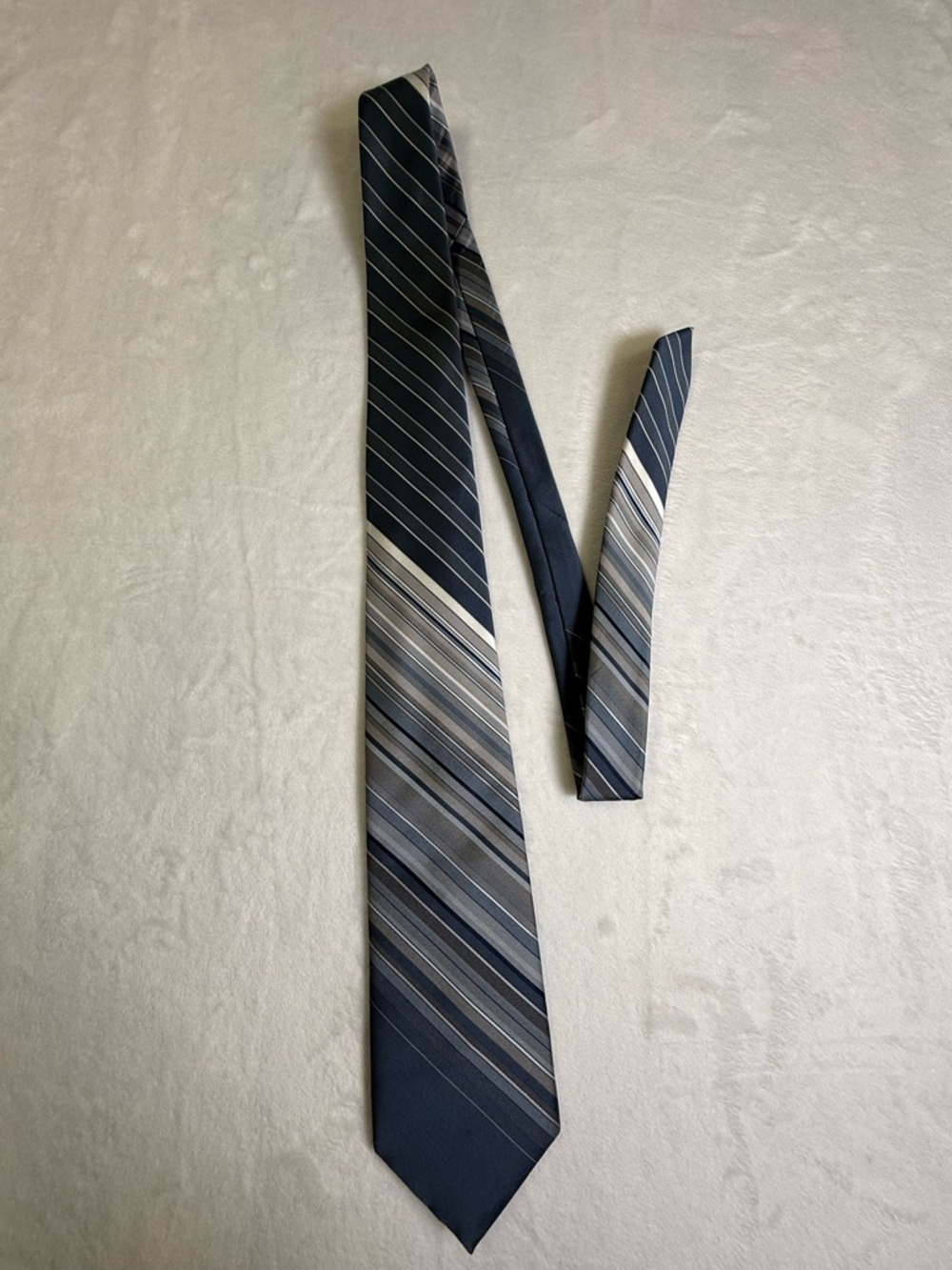 Ted Lapidus Paris Tie Men OS Blue Grey Excellent‎ Vintage Striped Silk 4" Blade